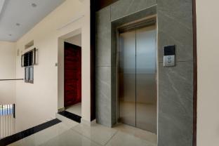 super hotel o engineering college sreekaryam formerly b s plaza