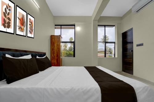 super hotel o engineering college sreekaryam formerly b s plaza