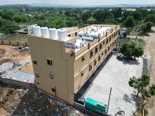 hotel rahi inn