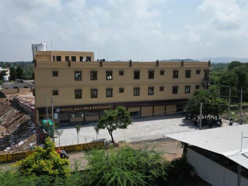 hotel rahi inn