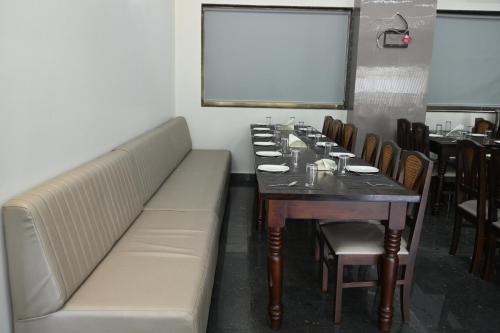 hotel rahi inn