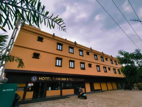 hotel rahi inn