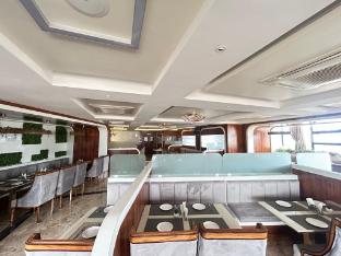 Grand Marina By Westbay,,3 star