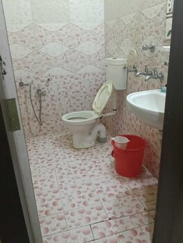 Royal Plaza Homestay,,2 star