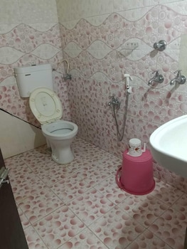 Royal Plaza Homestay,,2 star