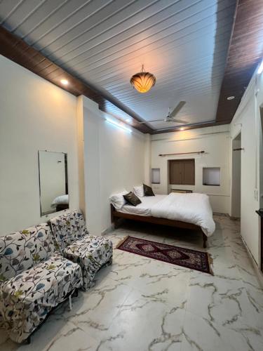the krishna palace