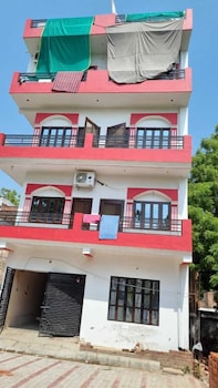 shree shyam paying guest house