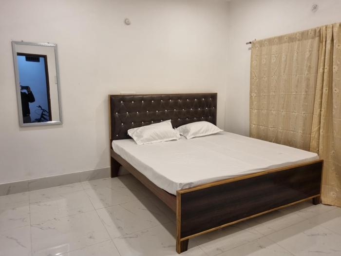 shree shyam paying guest house