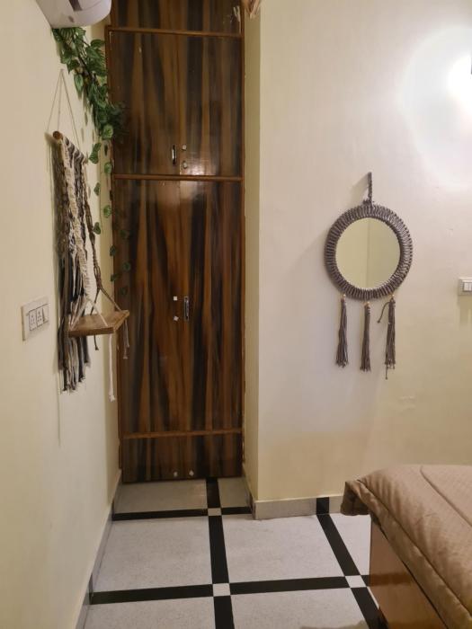 mild life hostel