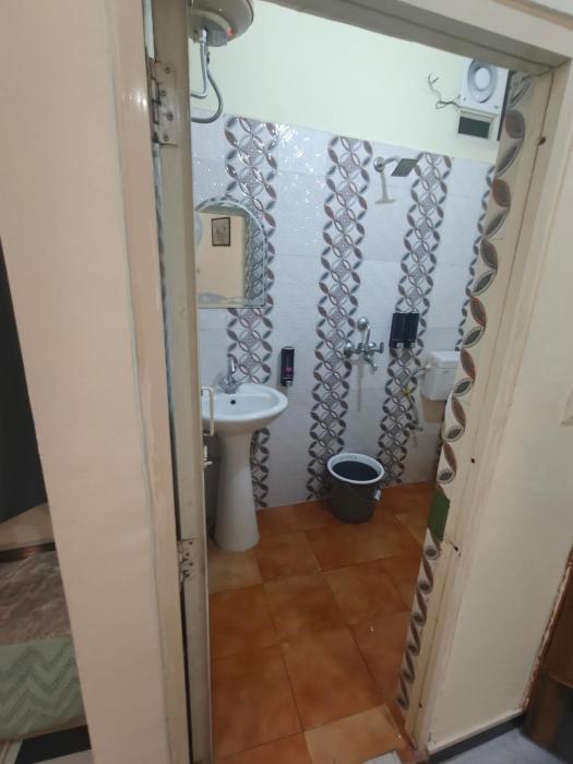 mild life hostel