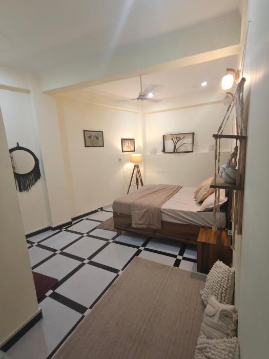 mild life hostel