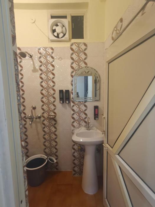 mild life hostel