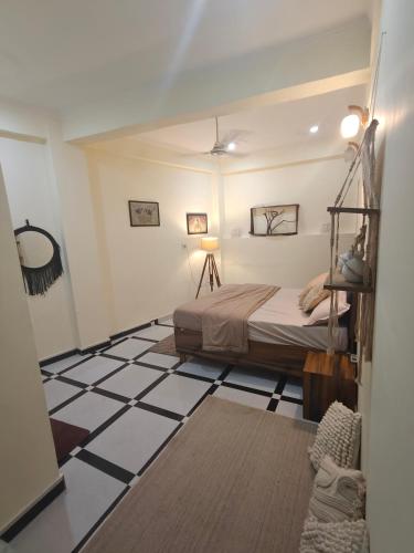 mild life hostel