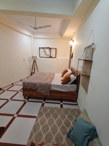 mild life hostel