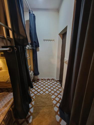 mild life hostel
