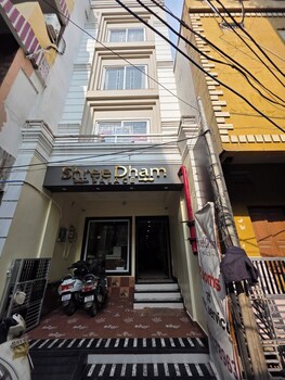 shree dham palace
