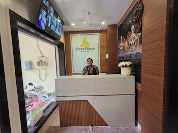 shree dham palace