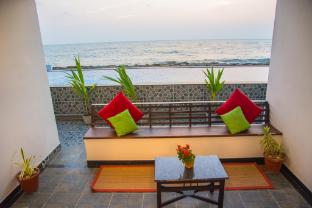 36 palms residency sea view villa