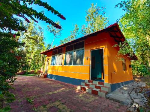 rising surya homestay