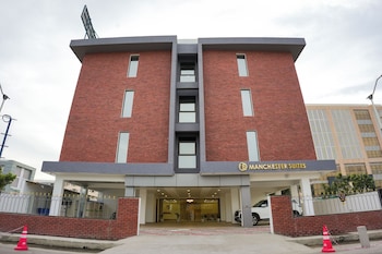 Manchester Suites,,2 star