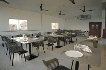 manchester suites