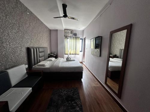 hare rama guest house