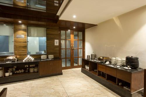hotel stay vista delhi airport