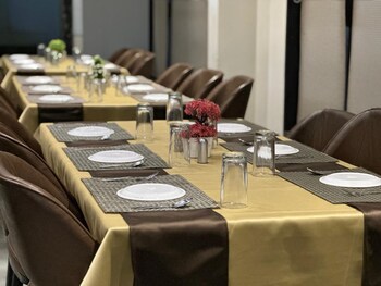 Hotel Atharva,,3 star