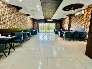 Hotel Avantika,,3 star