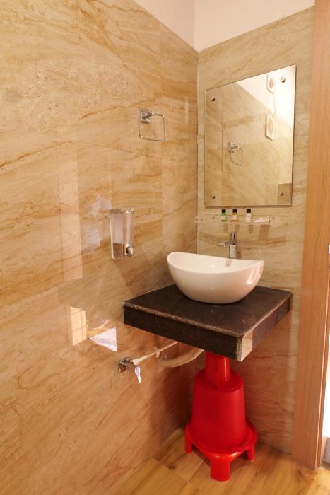 hotel devbhoomi inn