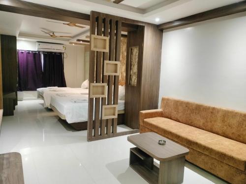 hotel devbhoomi inn