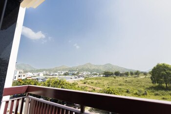 alpine stays by oran hotels