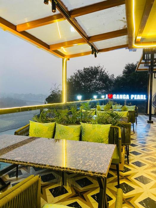 hotel ganga pearl
