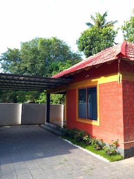 Blue Marlin Nest,,3 star