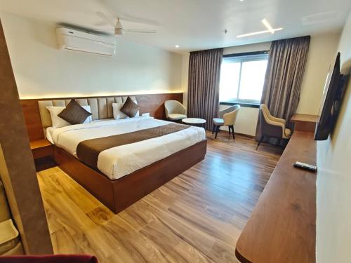 ricch hotels