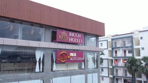 ricch hotels