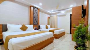 white panda hotels royal inn