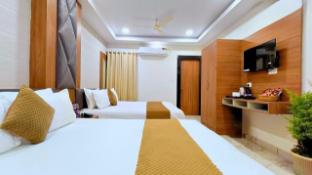 white panda hotels royal inn