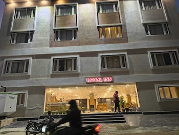 white panda hotels royal inn