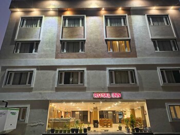 white panda hotels royal inn