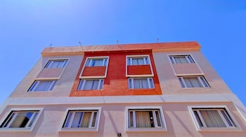 white panda hotels royal inn