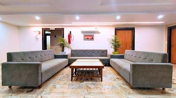 white panda hotels royal inn