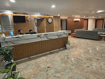 white panda hotels royal inn