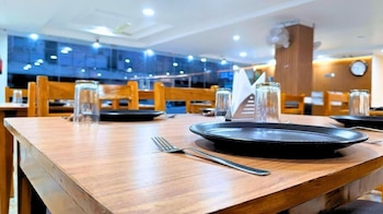 white panda hotels royal inn