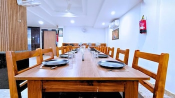 white panda hotels royal inn