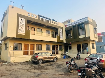 Moreshwar Pride & Residency,,2 star