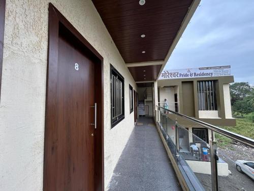 moreshwar pride and residency