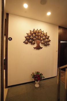 Hotel Royal Villa,,3 star