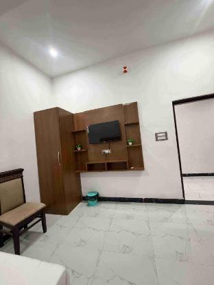 aakritis home stay