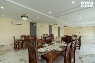 stayvista at eleganza resort